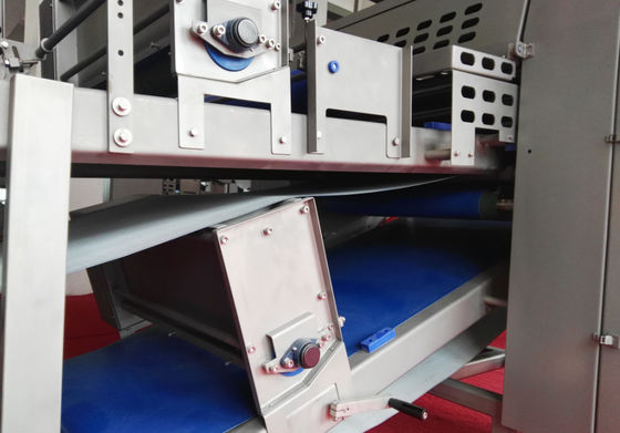 kupować Laminator do ciastek francuskich z zaawansowanym systemem PLC, 12 miarek do ciasta Duster Commercial produkcja online