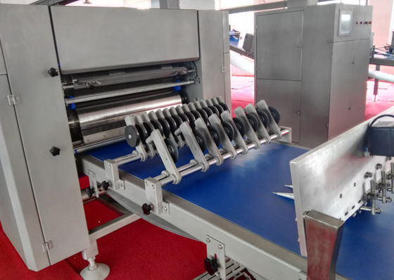 kupować 5 rzędów Automatycznie karmione ciasto Linia produkcyjna Różne nadzienia do ciastek produkcja online