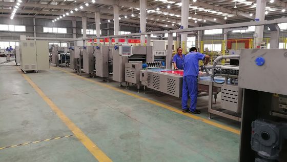 kupować Siemens PLC Przemysłowa automatyczna maszyna do laminowania ciasta do pizzy z laminowaniem online manufacture