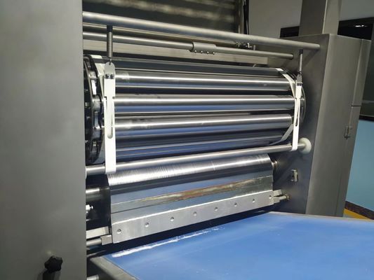 kupować Automatyczna linia do produkcji tortilli o dużej pojemności z maszyną do folii i prasy produkcja online